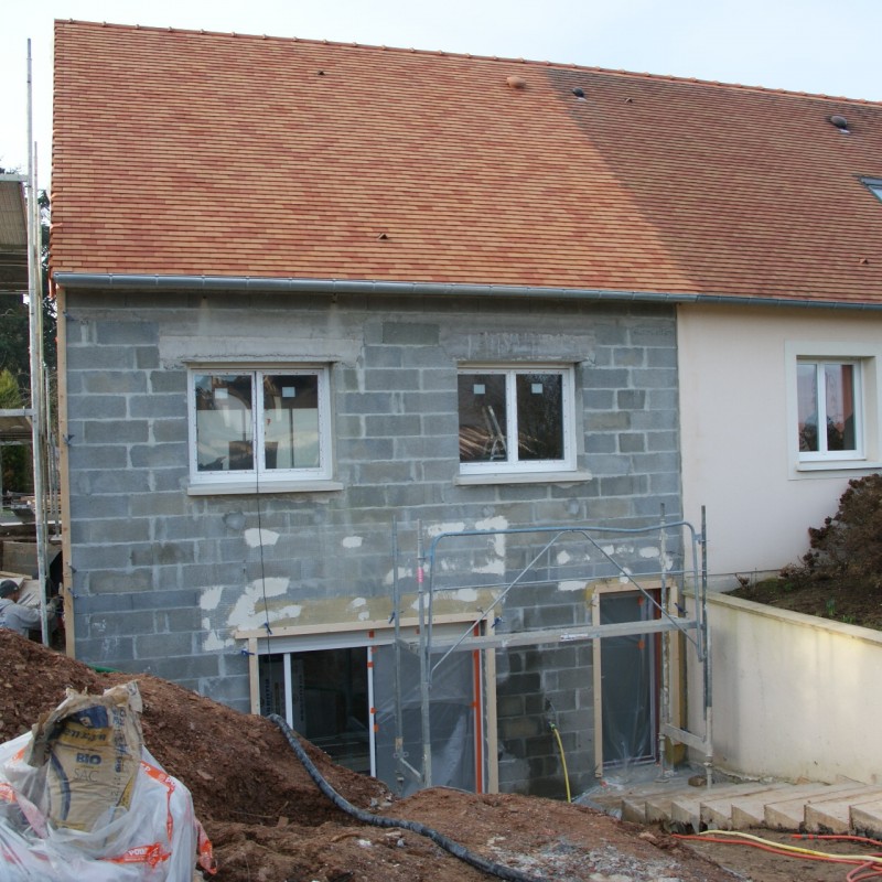 Extension-plan-avant-projet-pose-poutre-beton-grue-cloison-isolation-terrassement-puisard-depiquetage-10.jpg