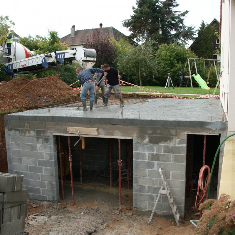 Extension-plan-avant-projet-pose-poutre-beton-grue-cloison-isolation-terrassement-puisard-depiquetage-2.jpg